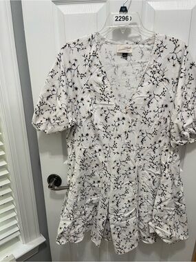 Universal Thread White Mini Dress with Black Floral Vine Print